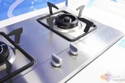 內(nèi)旋拋物線火 美的燃氣灶Q869爆炒必備，引領爐灶節(jié)能科技開發(fā)新潮流
